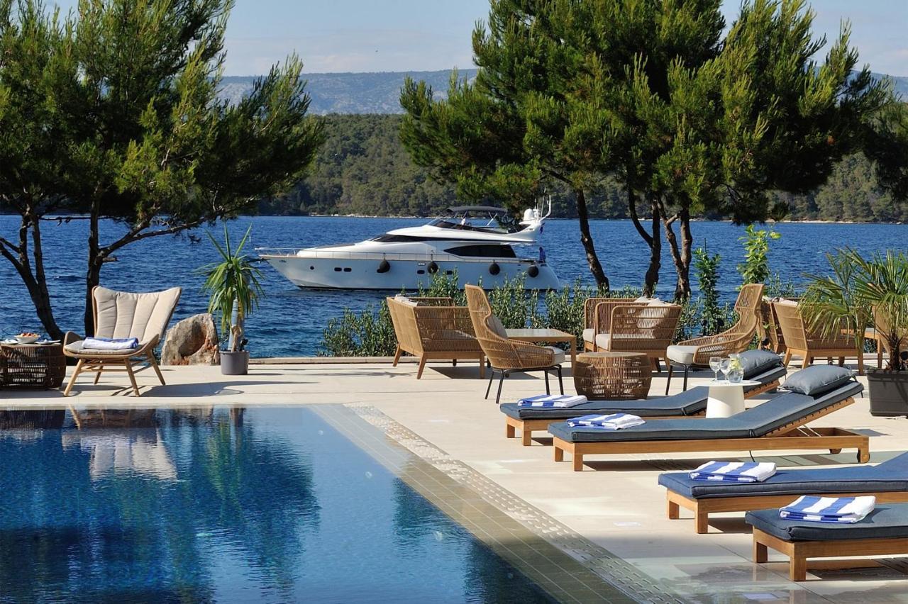 Antica-seafront With Comfortable And Pool 4*