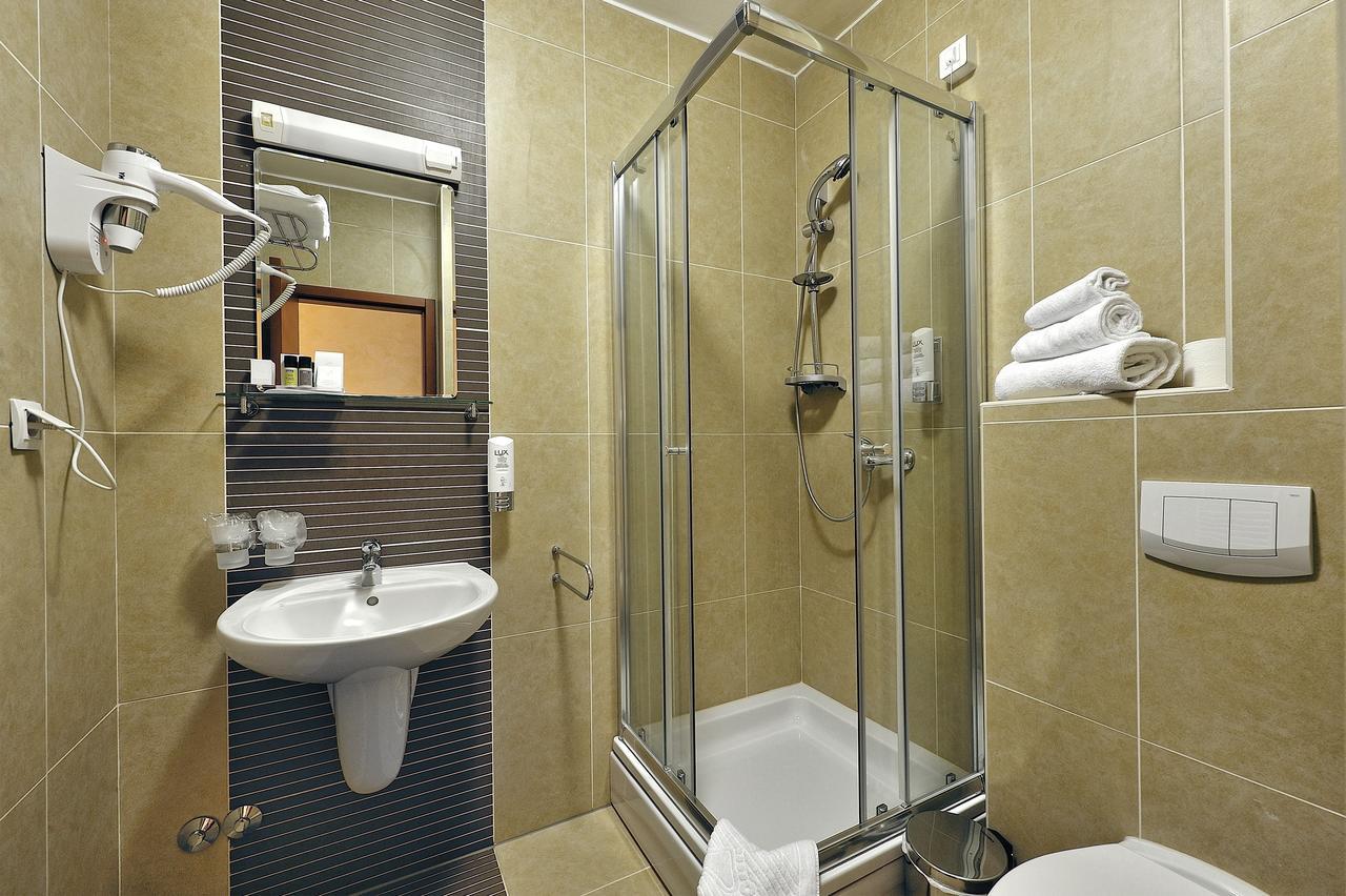 Antica-seafront With Comfortable And Pool Hotel Stari Grad (Hvar)