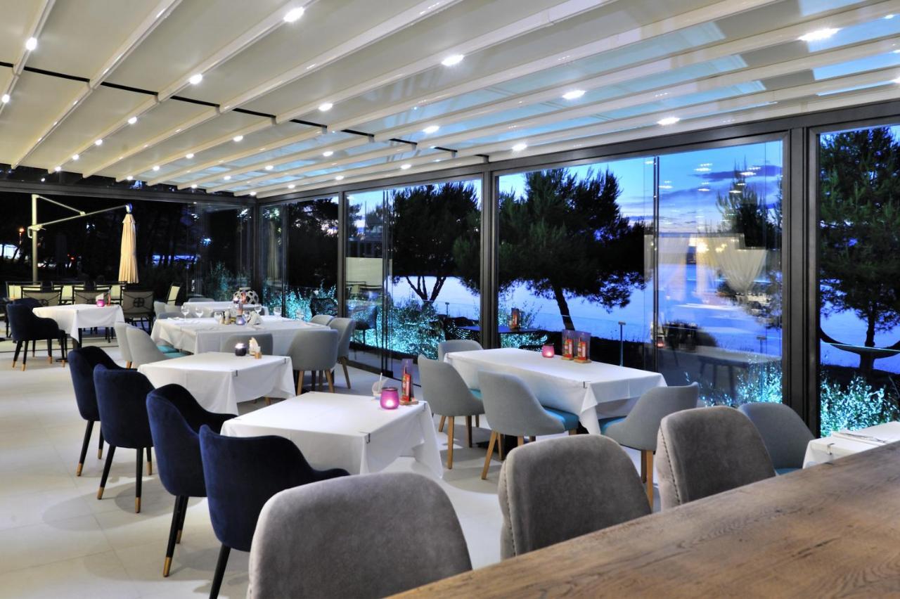 Antica-seafront With Comfortable And Pool 4* Stari Grad (Hvar)
